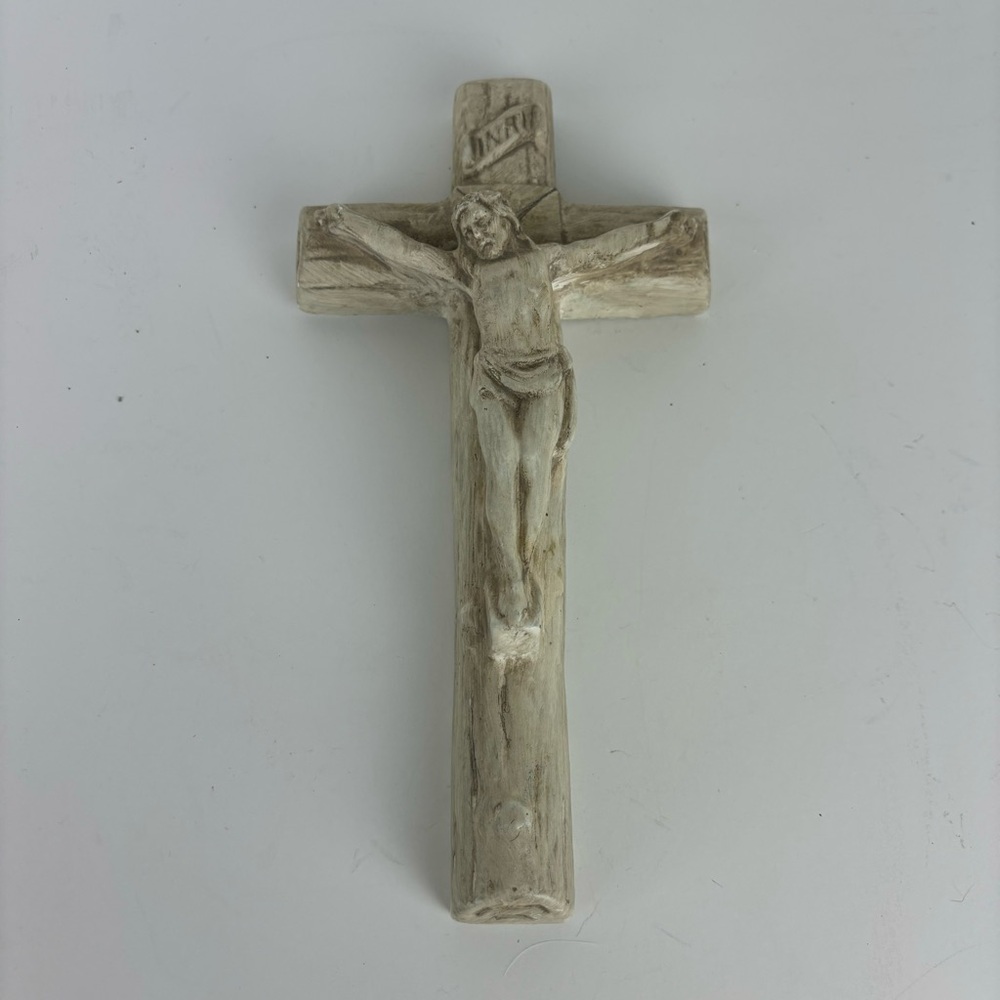 VTG-Plaster Crucifix in Antique Cream wall hanging-religious decor-Prayer-Jesus